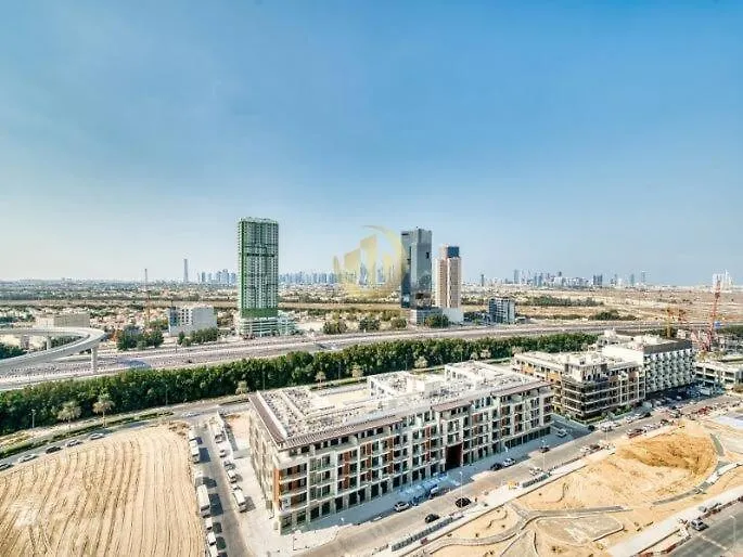 Luxury 1Br Larger Layout Westwood Grande - 1103 ドバイ アパート