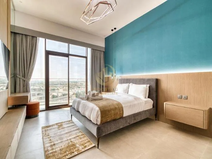 Luxury 1Br Larger Layout Westwood Grande - 1103 ドバイ アパート